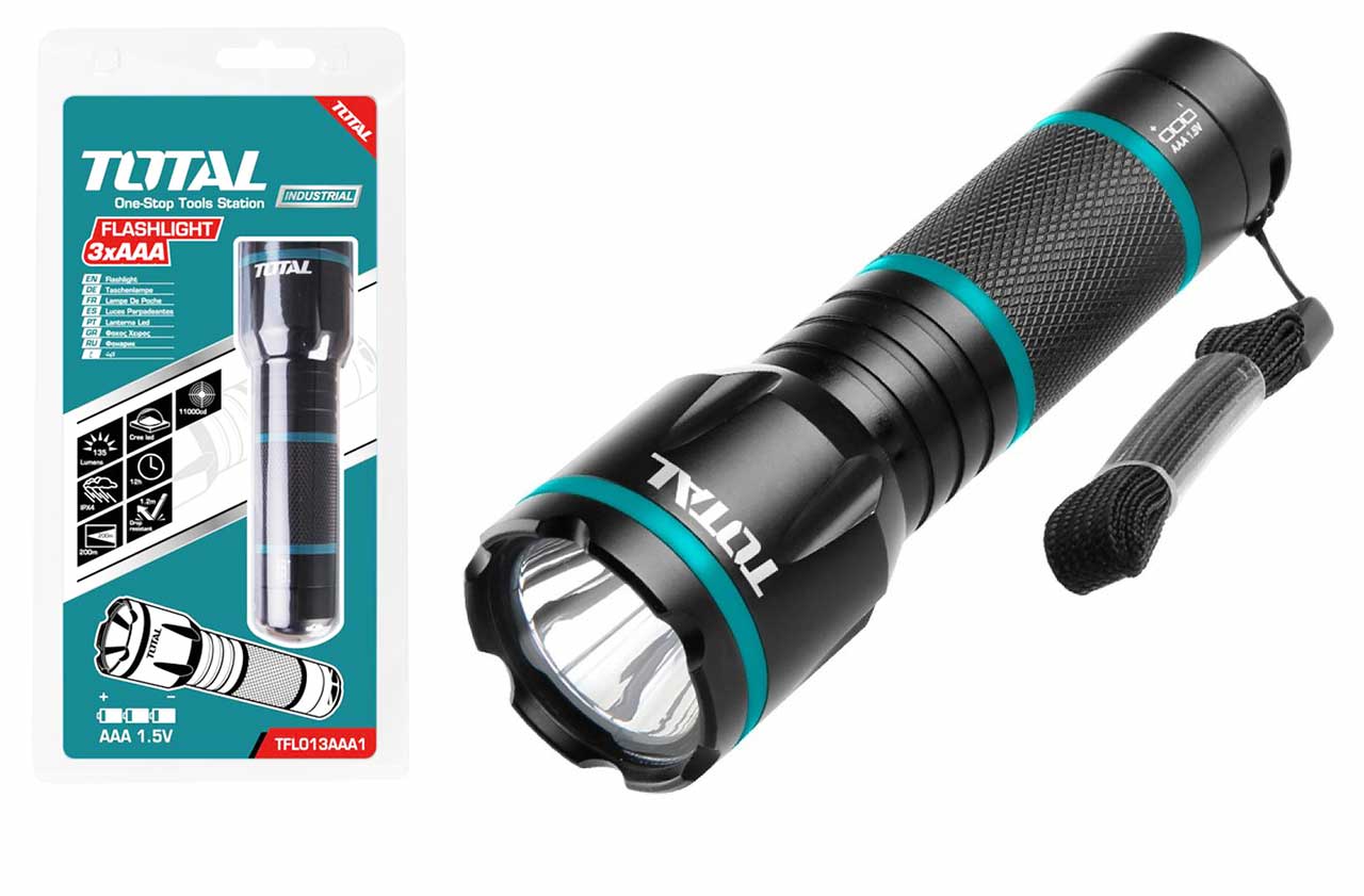 Flashlight (3W,135Lumen, 200m , 3AAA Battery)