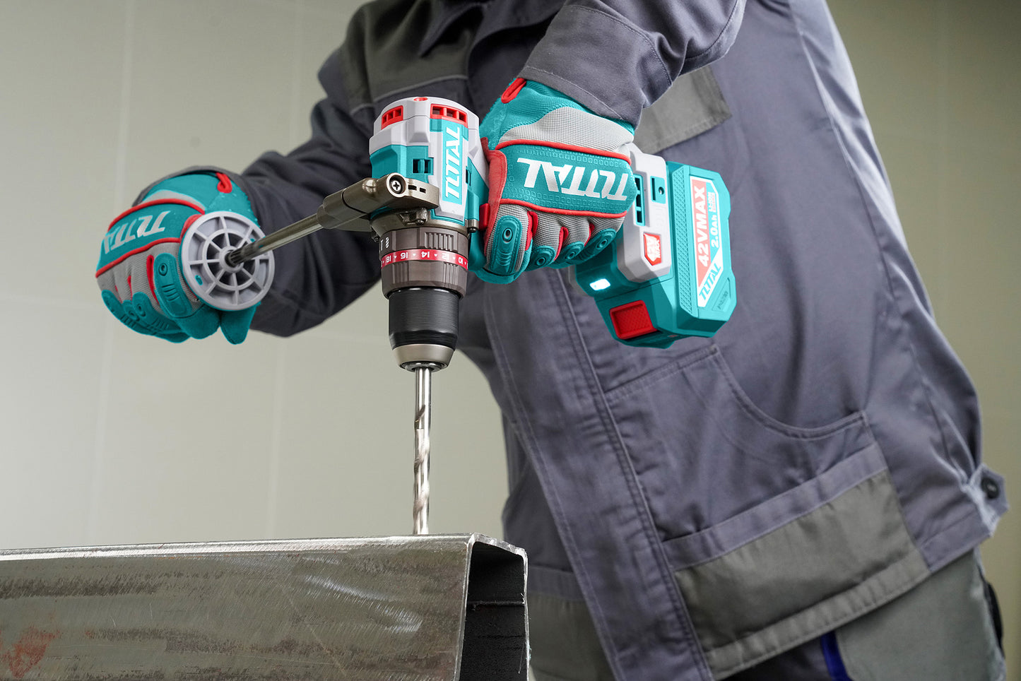 Brushless Cordless Ultra-Torque Impact Drill 99N.m - P42M 2.0Ah