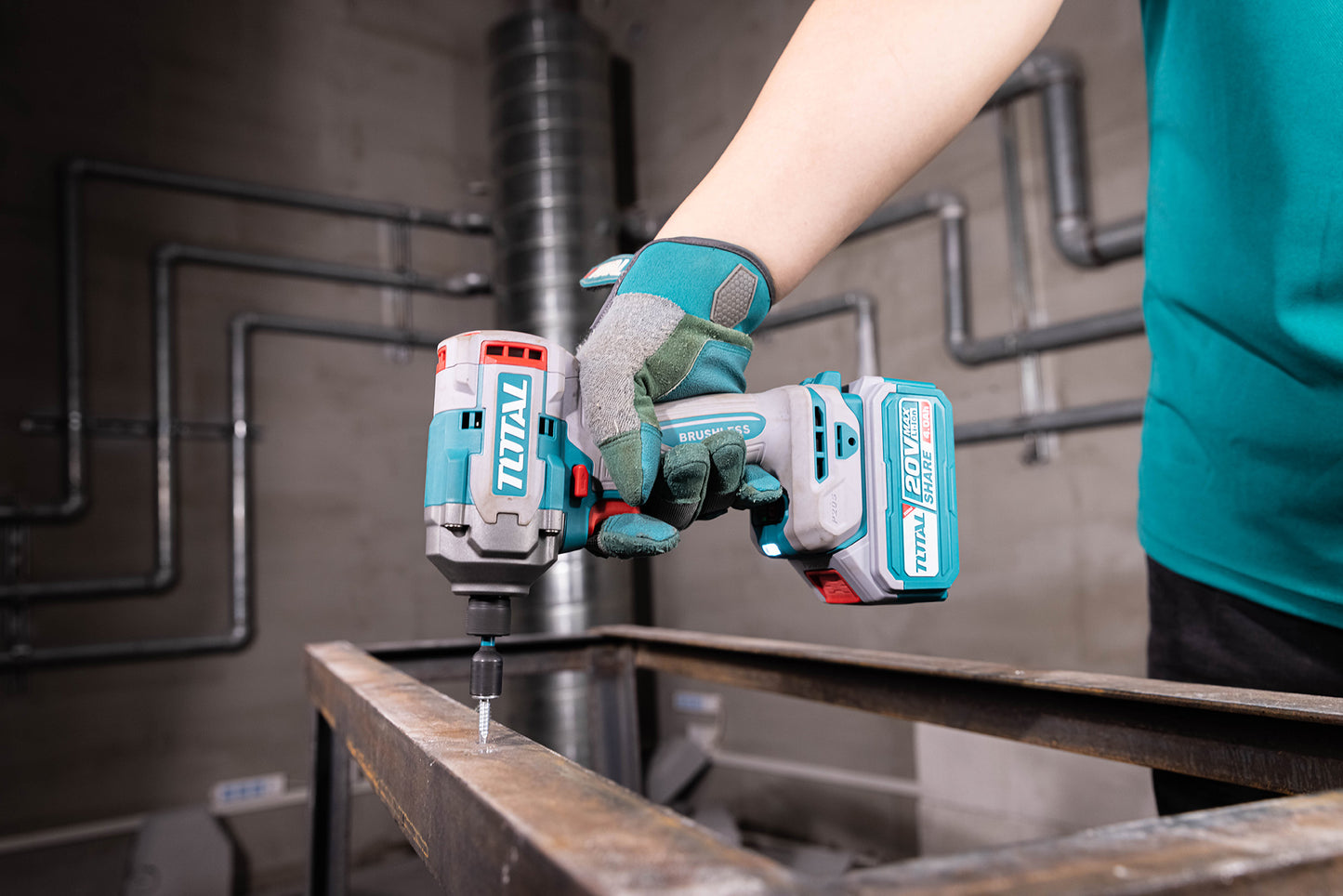 Brushless Cordless Impact Driver 285N.m - 1/4" Hex - P20S 2.0Ah
