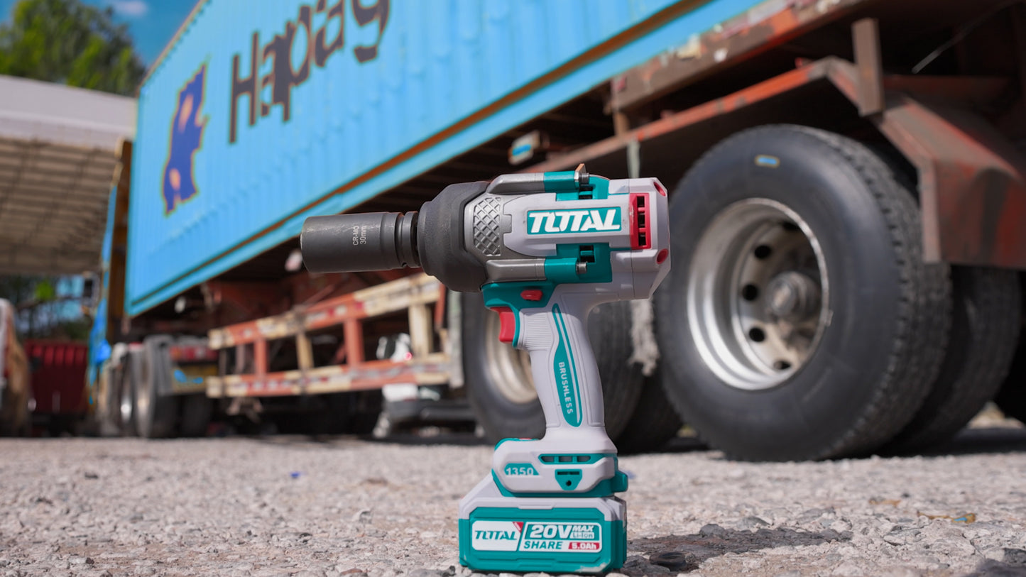 Brushless Cordless High-Torque Impact Wrench 1350N.m - 3/4" Square Drive - P20S 5.0Ah